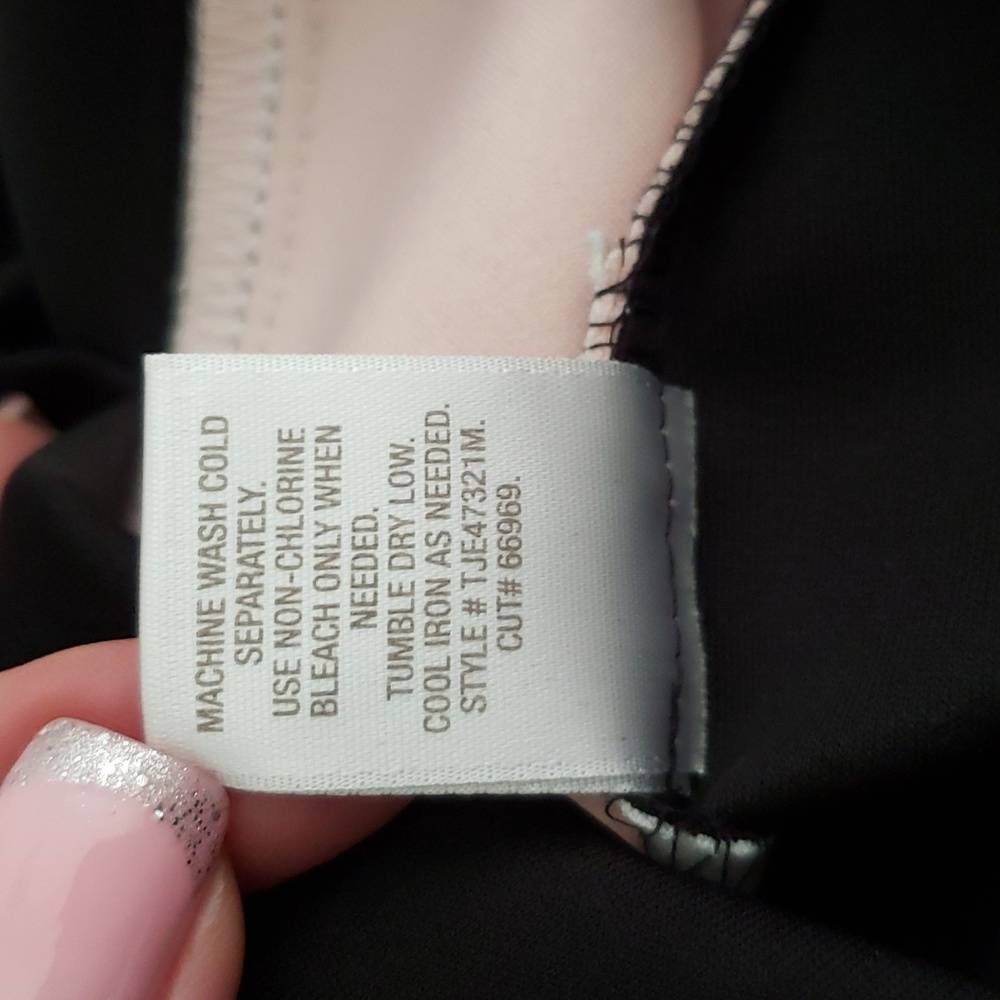 CB Dress - Picture 7 of 8